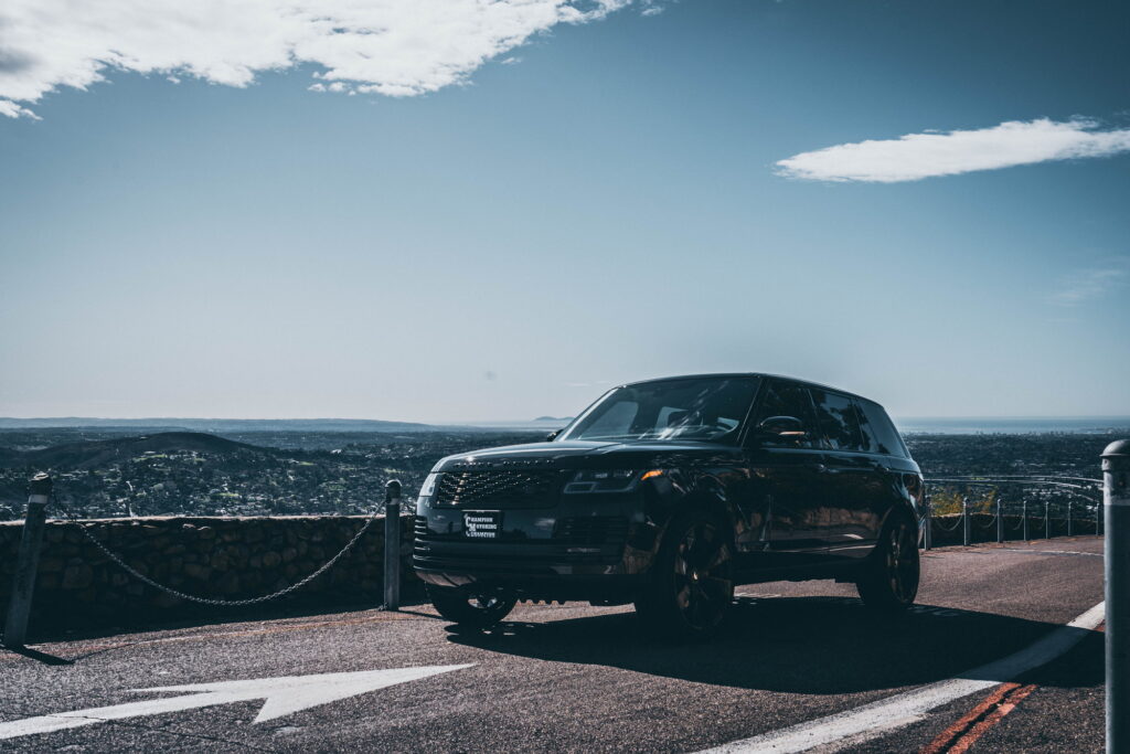 Black 2020 Range Rover on gloss black Forgiato forged wheels fitted by California Motorsports