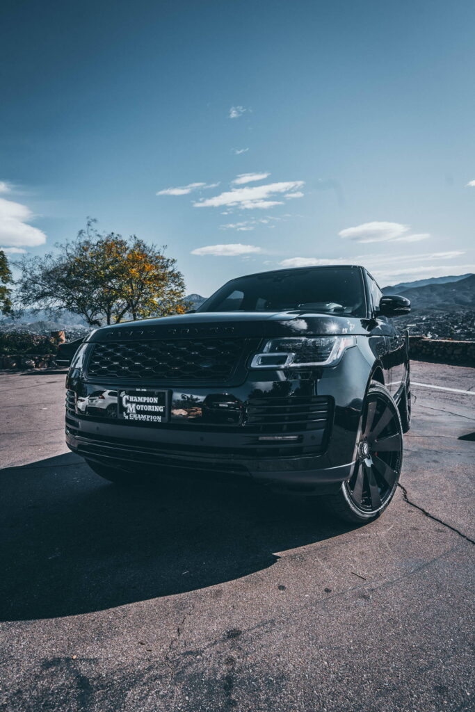 Black 2020 Range Rover on gloss black Forgiato forged wheels fitted by California Motorsports