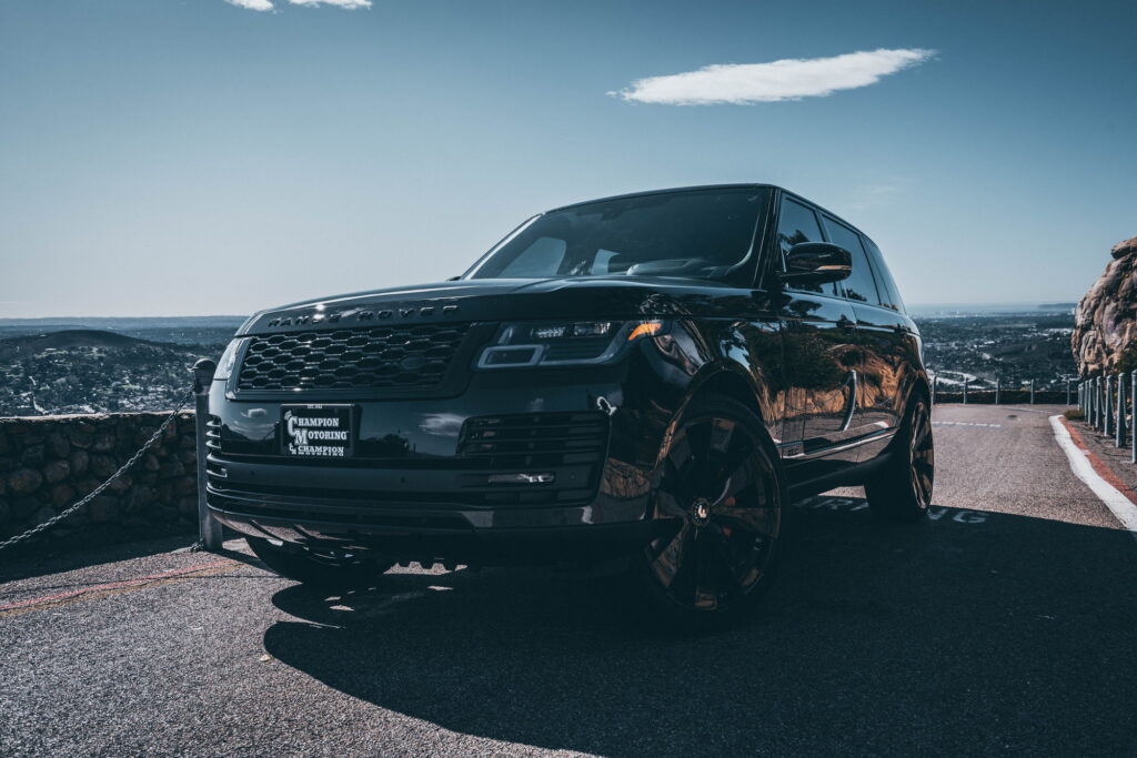 Black 2020 Range Rover on gloss black Forgiato forged wheels fitted by California Motorsports